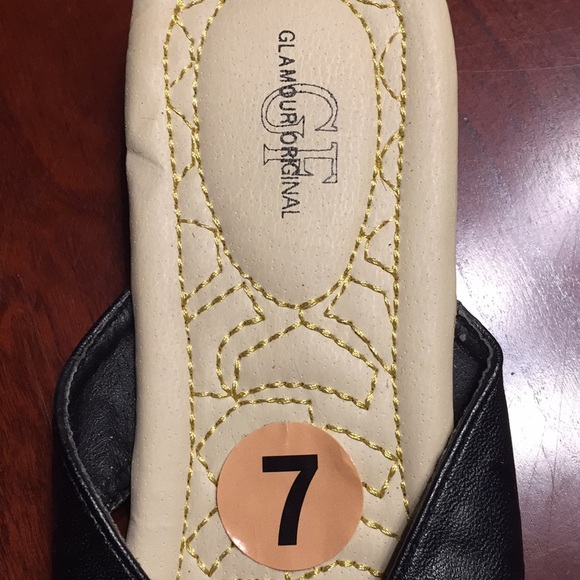 Women’s Sandals, Size 7 - Picture 3 of 6